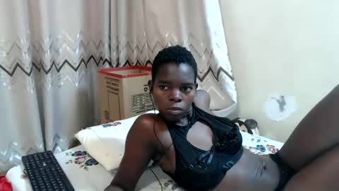 magdalyn online show from March 13, 1:51 pm