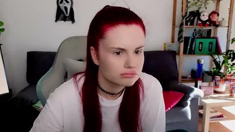 Snapshot of dellacrush_ chatting on November 18, 10:41 am dellacrush_ online show from November 18, 10:41 am