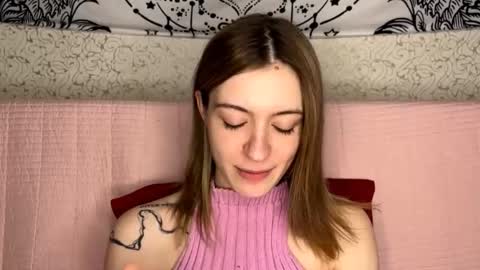 Sia online show from February 22, 1:20 pm