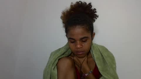 delphine online show from June 14, 5:59 pm
