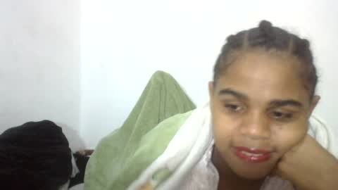 Snapshot of delphineee chatting on July 5, 4:52 am delphine online show from July 5, 4:52 am