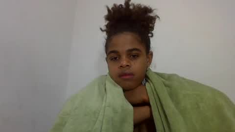 Snapshot of delphineee chatting on July 8, 9:58 am delphine online show from July 8, 9:58 am