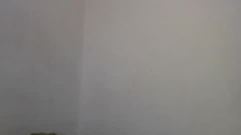 Snapshot of delphineee chatting on July 9, 6:17 am delphine online show from July 9, 6:17 am