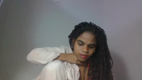 Snapshot of delphineee chatting on July 18, 6:45 pm delphine online show from July 18, 6:45 pm