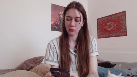 Snapshot of demiamour chatting on February 26, 8:59 am Demi. not your babybabebb and other shit online show from February 26, 8:59 am