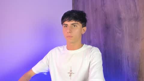 Snapshot of demian_cute chatting on October 15, 6:13 am Demian online show from October 15, 6:13 am