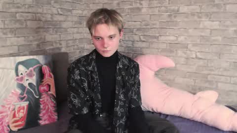 Snapshot of demianenglen chatting on September 9, 11:26 pm demianenglen online show from September 9, 11:26 pm