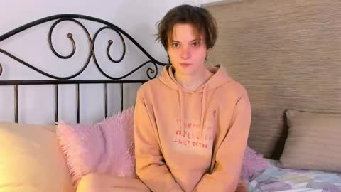 demianenglen online show from April 24, 11:18 pm