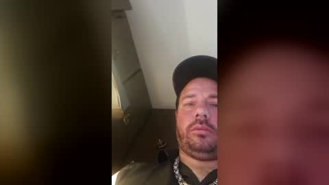 Snapshot of demolition44 chatting on August 1, 10:52 pm demolition44 online show from August 1, 10:52 pm