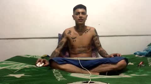 Snapshot of demon_2407 chatting on December 4, 6:01 am Demon 2407 online show from December 4, 6:01 am