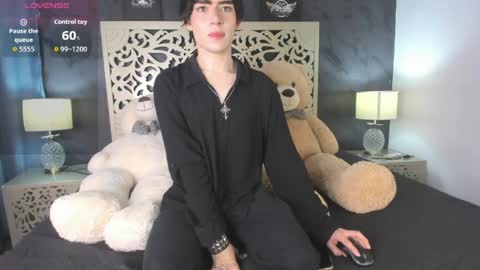   online show from June 5, 12:11 pm