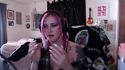 Demoness Mina online show from March 11, 9:15 pm