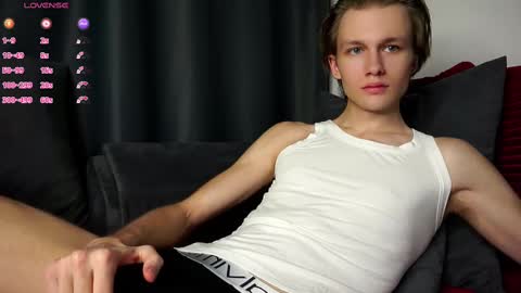 Dave19  online show from March 3, 4:03 am