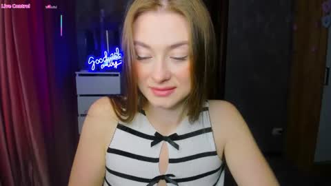 Sophie online show from September 26, 8:18 am