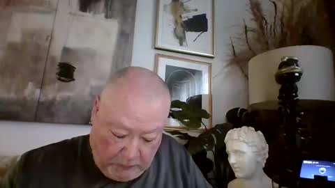 Snapshot of denboisvin2043 chatting on February 14, 12:03 pm denboisvin2043 online show from February 14, 12:03 pm