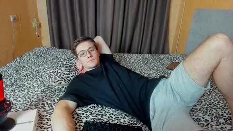 Snapshot of deni_boy99 chatting on December 3, 12:25 pm Deni online show from December 3, 12:25 pm