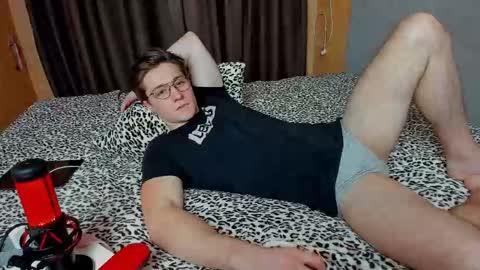 Snapshot of deni_boy99 chatting on January 15, 7:39 pm Deni online show from January 15, 7:39 pm