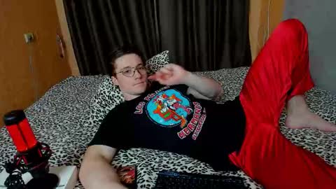 Snapshot of deni_boy99 chatting on March 19, 7:51 pm Deni online show from March 19, 7:51 pm