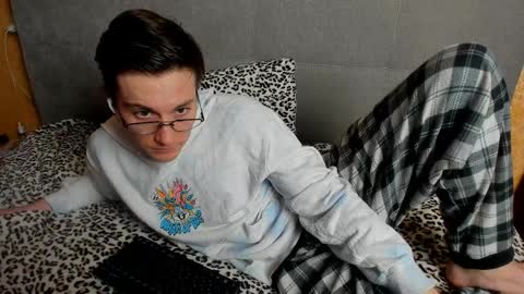 Snapshot of deni_boy99 chatting on March 31, 7:14 pm Deni online show from March 31, 7:14 pm