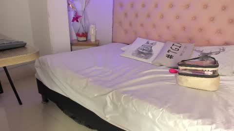 denisse_logan online show from July 2, 3:23 am