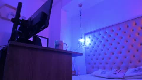 denisse_logan online show from July 23, 3:04 am