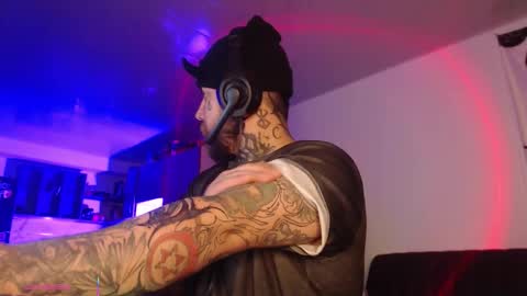 Oliver online show from February 28, 4:02 am