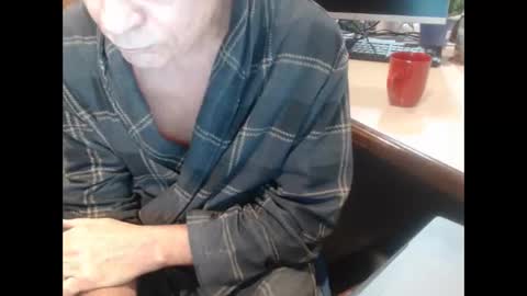 Den  Jet online show from February 20, 11:11 am