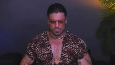 Snapshot of dennis_cox_ chatting on November 26, 2:34 am dennis_cox_ online show from November 26, 2:34 am