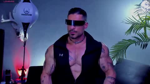 dennis_cox_ online show from January 13, 8:52 am