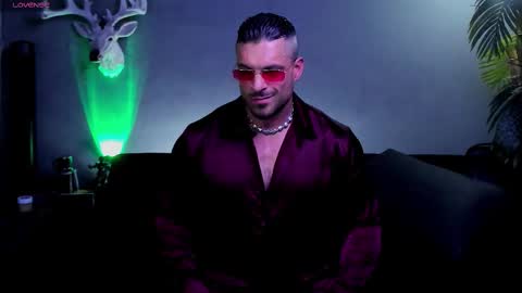 dennis_cox_ online show from February 11, 5:07 pm