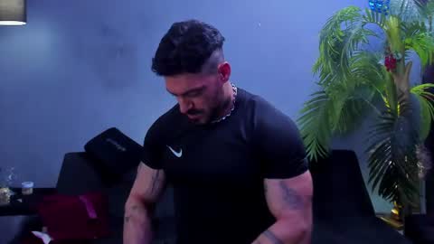 dennis_cox_ online show from June 26, 5:06 pm