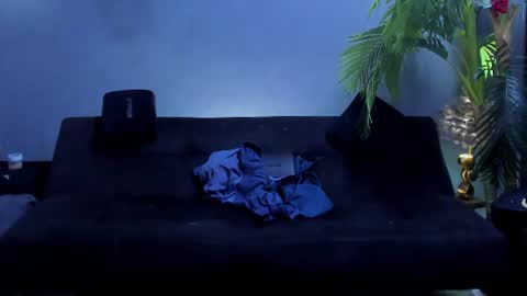 dennis_cox_ online show from June 27, 5:07 pm