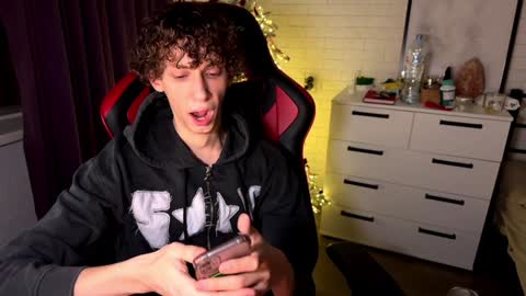 Jasper   online show from December 14, 2:12 am