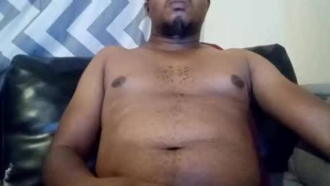 Snapshot of dentzo chatting on December 6, 10:16 am mastER blACK online show from December 6, 10:16 am