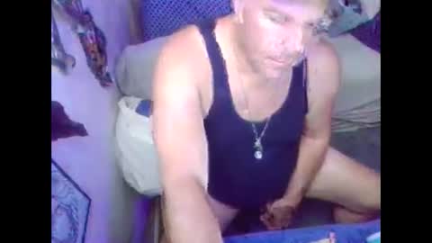 Snapshot of denveversbb chatting on October 18, 4:15 am denveversbb online show from October 18, 4:15 am