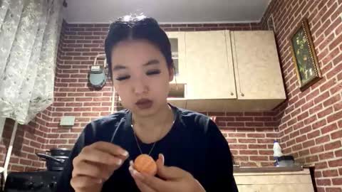 Snapshot of denysebernacchi chatting on November 4, 12:59 pm Emma online show from November 4, 12:59 pm