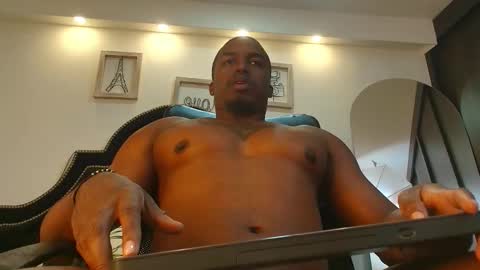 denzelrios online show from February 4, 9:20 pm