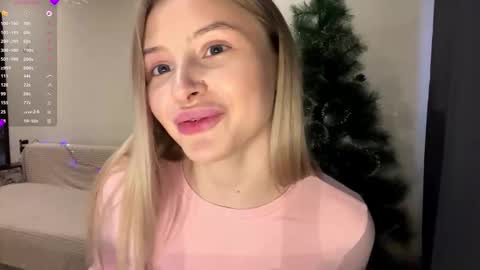 Vi  Victoria online show from December 20, 1:18 pm