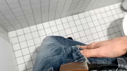 der_wanderer12 online show from November 10, 7:29 am