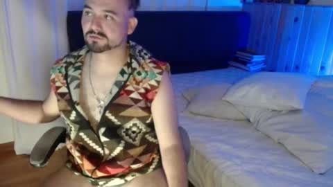 Dereck Mills3 online show from February 20, 1:57 am