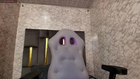 Dereck online show from January 6, 10:41 am