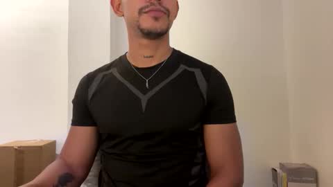 Dereck Myers online show from March 14, 8:58 pm