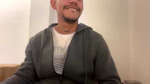 Dereck Myers online show from March 17, 7:50 pm