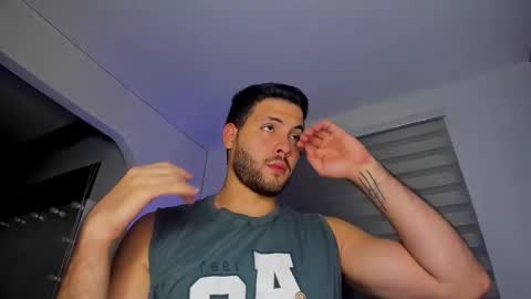 dereckhardd online show from March 15, 8:09 am