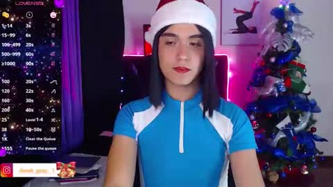 Snapshot of derek_grey1 chatting on December 29, 11:18 pm Derek independent online show from December 29, 11:18 pm