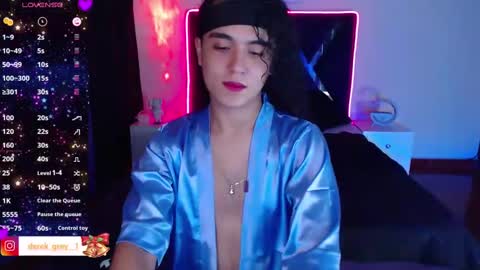 Snapshot of derek_grey1 chatting on January 12, 11:36 pm Derek independent online show from January 12, 11:36 pm