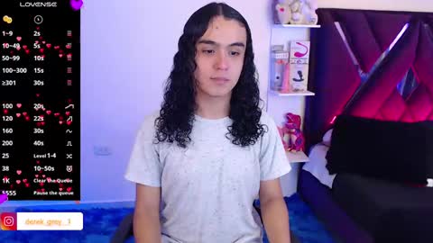 Snapshot of derek_grey1 chatting on March 12, 6:00 pm Derek independent online show from March 12, 6:00 pm