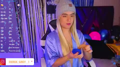 Snapshot of derek_grey1 chatting on September 18, 8:55 pm Derek independent online show from September 18, 8:55 pm