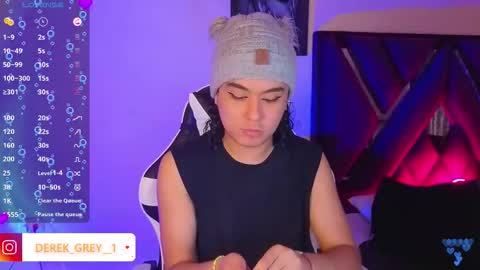 Snapshot of derek_grey1 chatting on October 2, 8:16 pm Derek independent online show from October 2, 8:16 pm