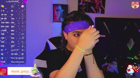 Snapshot of derek_grey1 chatting on December 16, 6:24 pm Derek independent online show from December 16, 6:24 pm